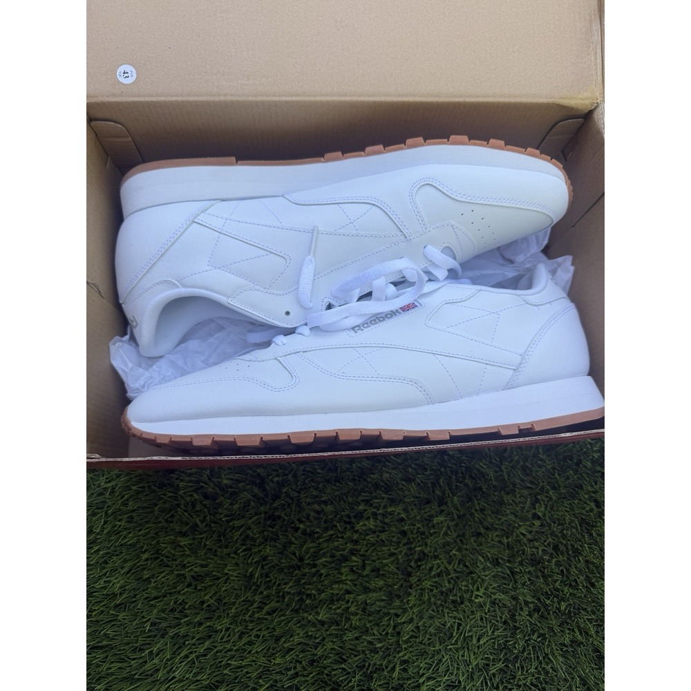 Reebok Mens Classic Leather Shoe Low White Grey Gum GY0952 Size 15